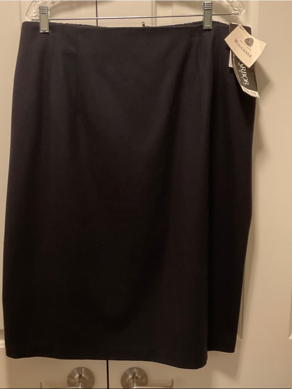 Vintage Sag Harber 100% Wool Skirt Size 22W Lined Back Slit Straight Navy NWTs